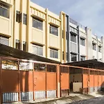 Spot On 91977 Kost Ketapang Syariah