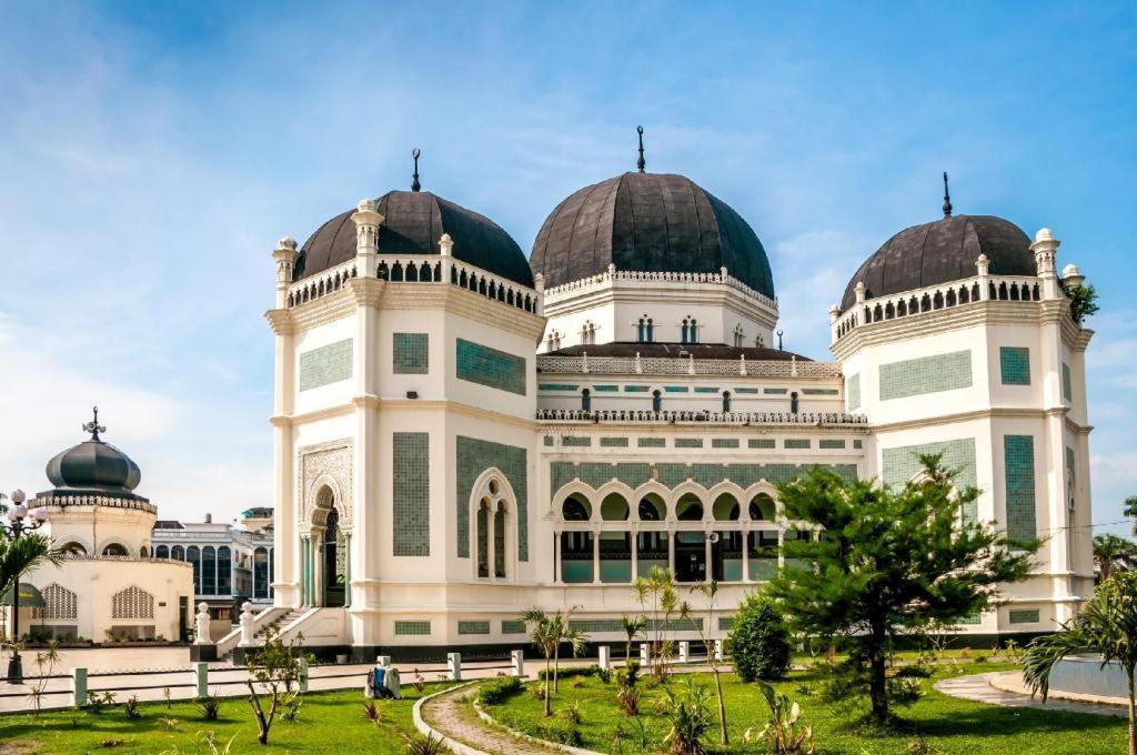 Spot On 91977 Kost Ketapang Syariah Hotel 2*