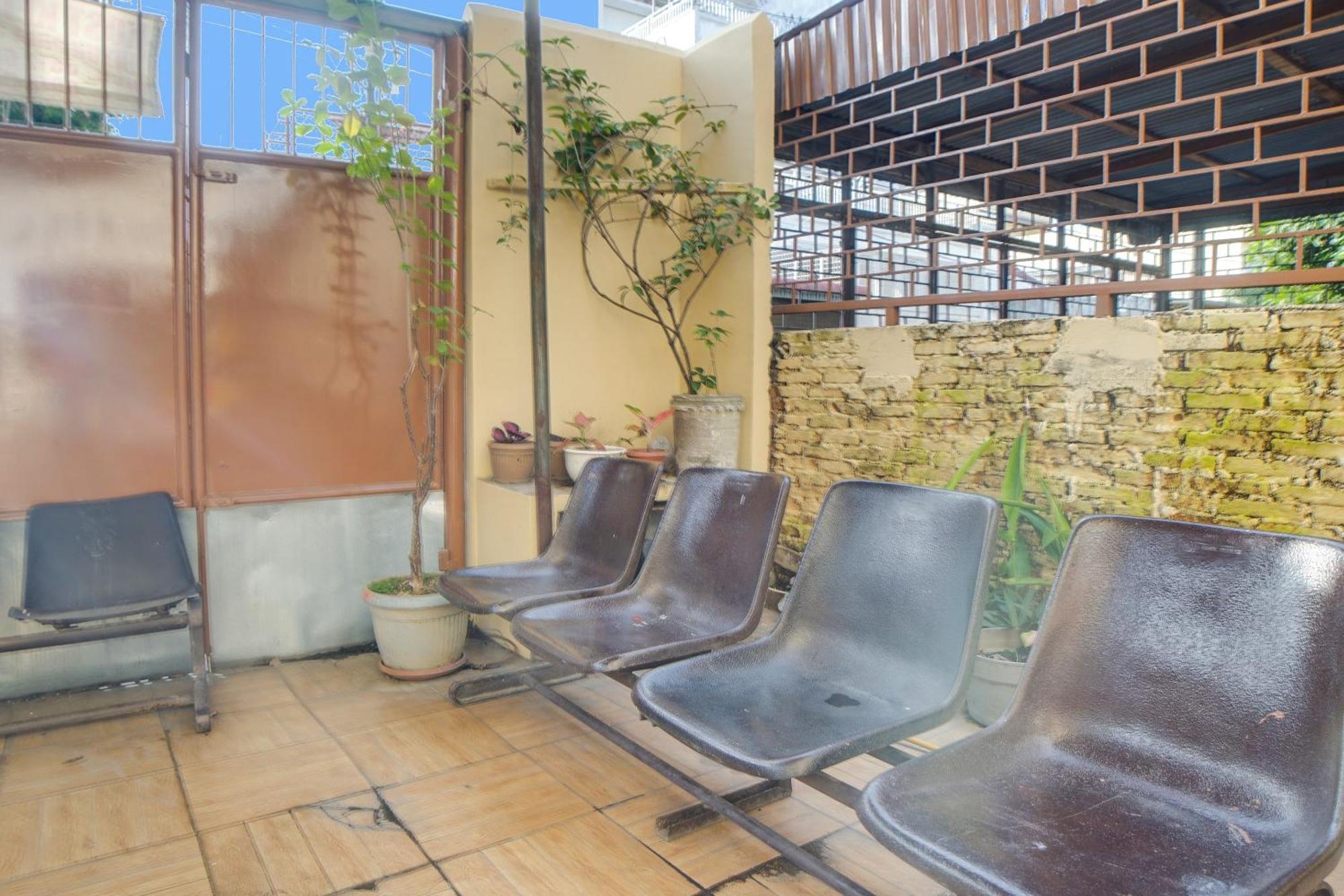 Spot On 91977 Kost Ketapang Syariah Hotel Medan