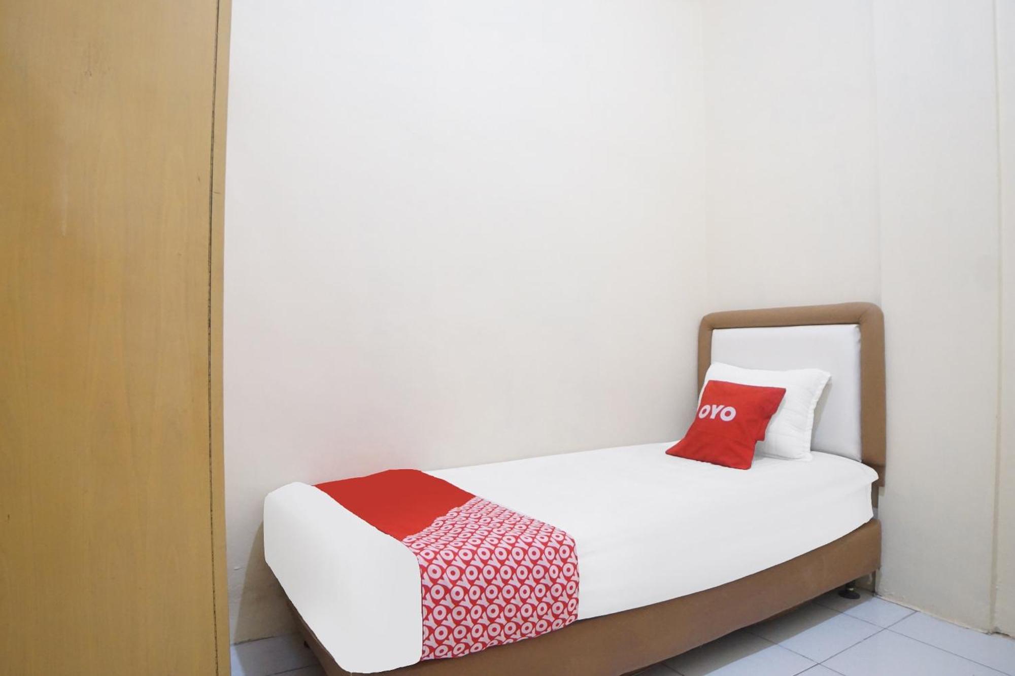 Hotel Spot On 91977 Kost Ketapang Syariah Medan